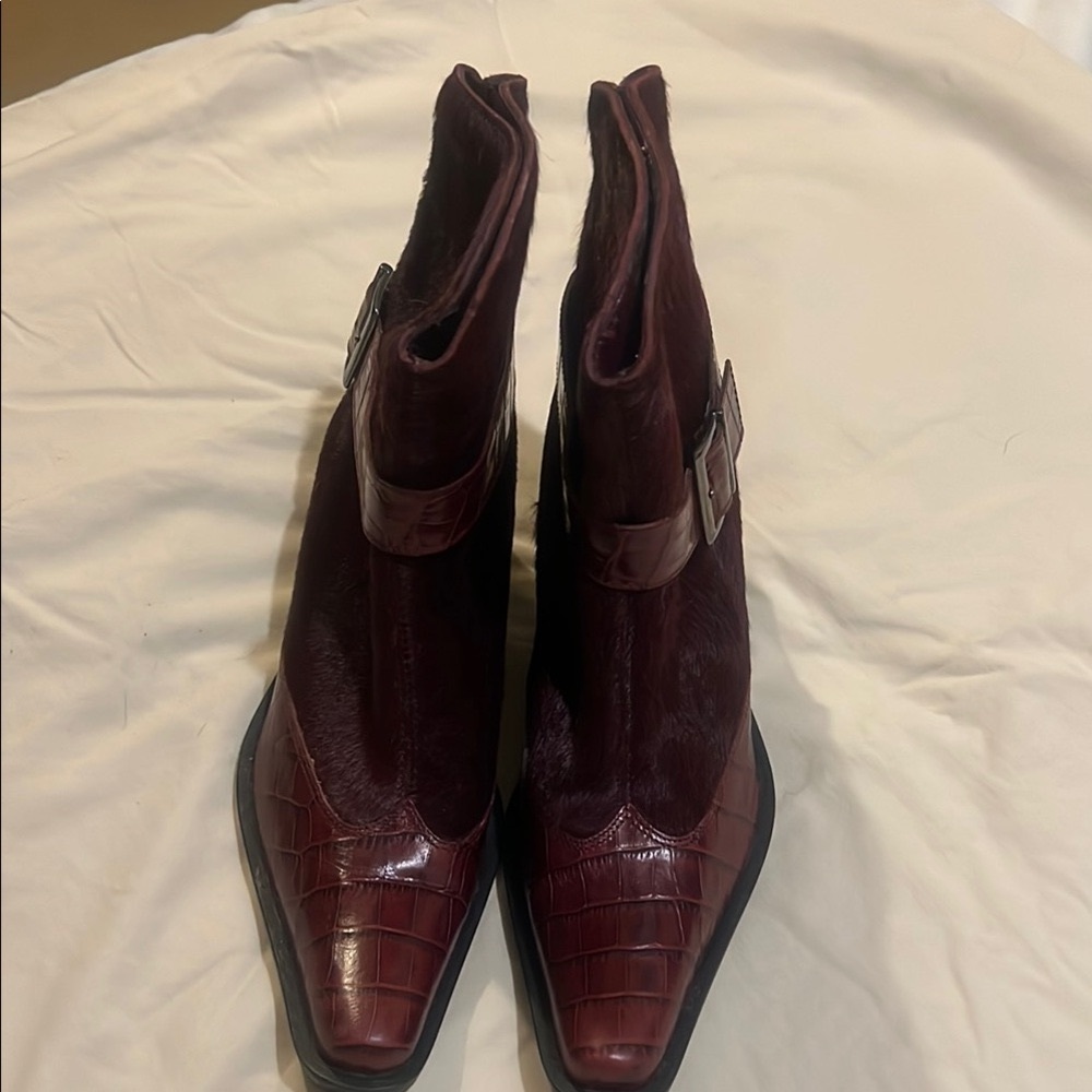 Chat Chat Burgundy Leather Women’s Boots